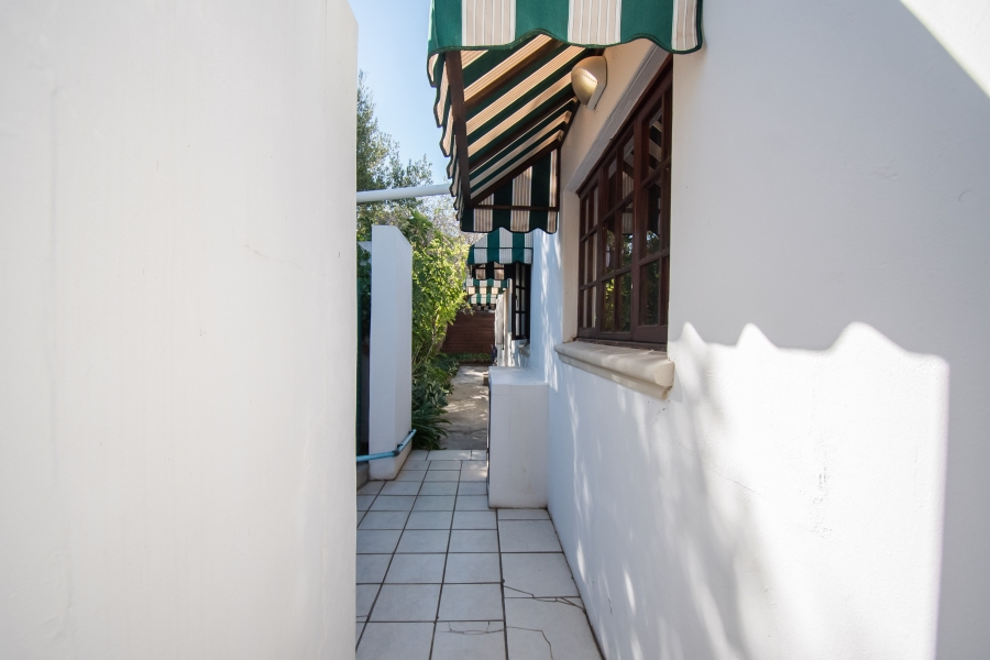 4 Bedroom Property for Sale in Roundhay Western Cape